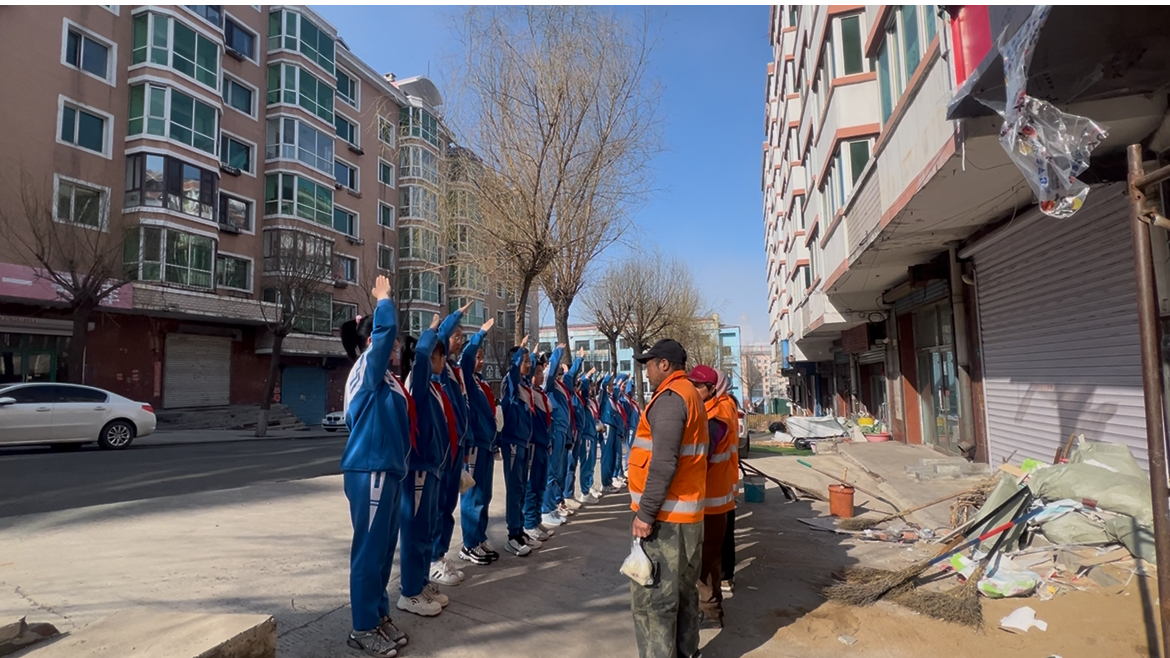 红领巾致敬身边最美劳动者——黑龙江省牡丹江市绥芬河市第三小学“五·一”劳动节职业体验实践活动