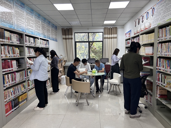 四川省凉山州宁南县松新镇关工委开展读书分享活动
