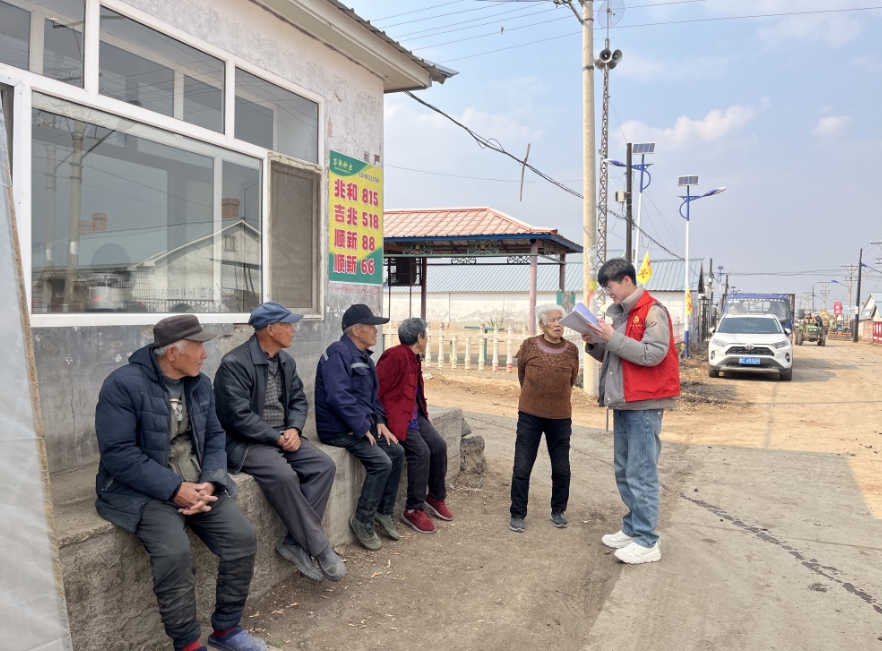 黑龙江省牡丹江市宁安市渤海镇关工委组织青年干部深入村屯开展普法宣传活动