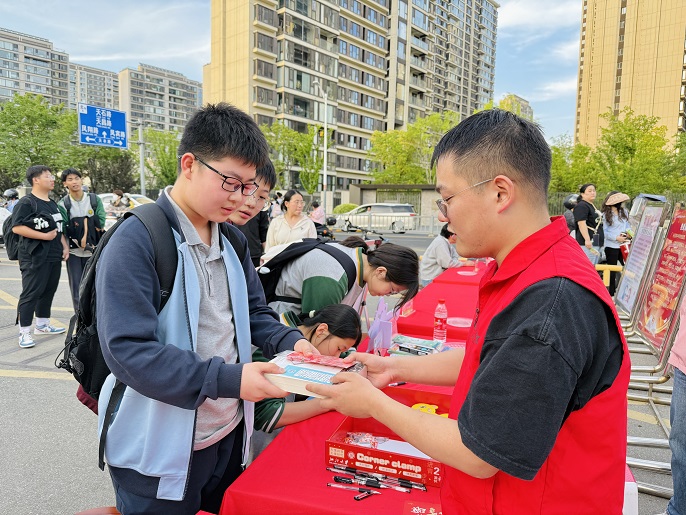 江苏省无锡市惠山区堰桥街道塘头社区关工委：青春有你 相伴同行