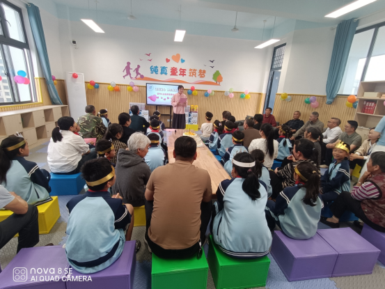 江西省新余市仙女湖区第二小学关工委举办留守儿童生日会
