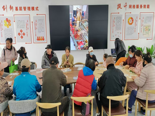 黑龙江省牡丹江市阳明区恒丰社区关工小组 开展“千年织锦绽新彩 指尖传承共匠心”活动