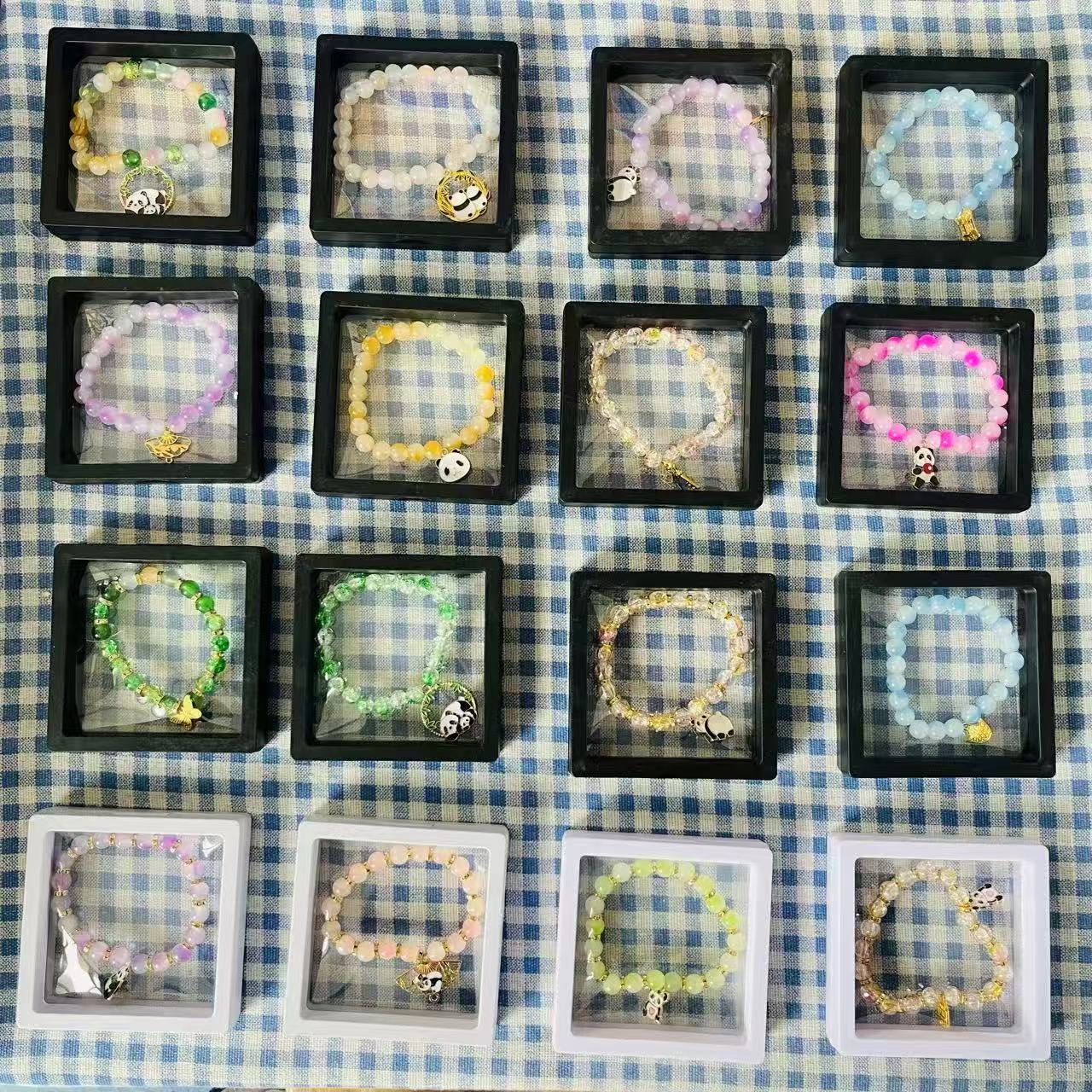 徐州经开区徐庄镇吴集村关工委联合幼儿园开展母亲节手串制作活动