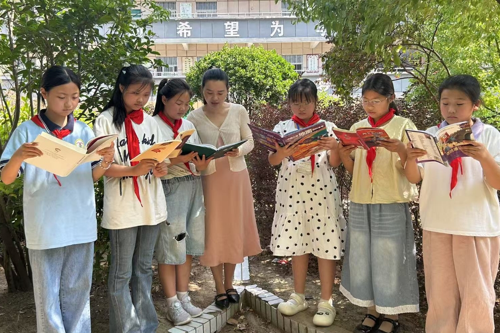 安徽省阜阳市阜南县于集乡中心小学关工委开展“书香满校园，阅读助成长”主题读书活