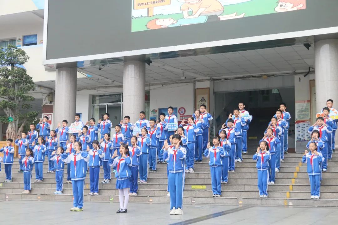 四川省凉山州西昌市第二小学关工委开展“生命如花 安全为根”防溺水主题教育