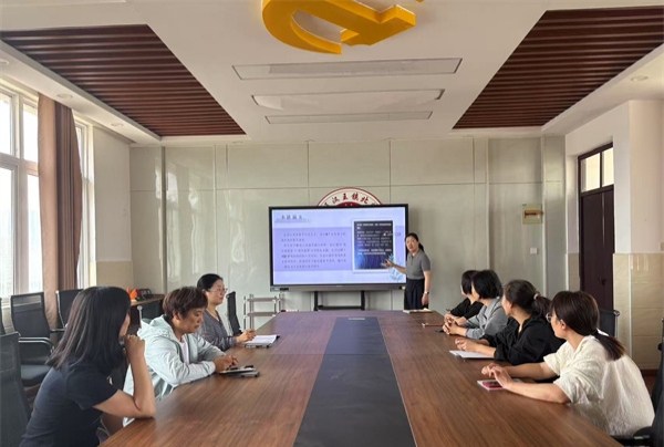 以爱为笔，书写教育的情调——江苏省徐州市铜山区汉王镇北望小学关工委开展教师读书分享活动
