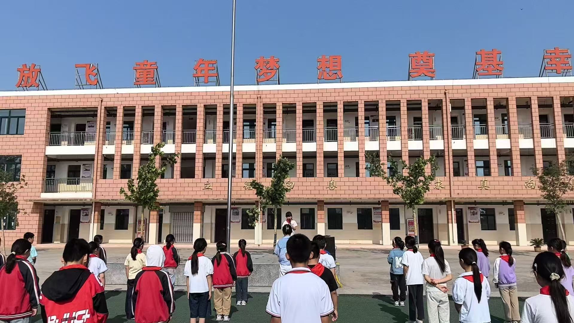守护生命之花，共筑防溺防线——江苏省徐州市铜山区何桥镇赵庄小学关工委开展防溺水主题教育活动