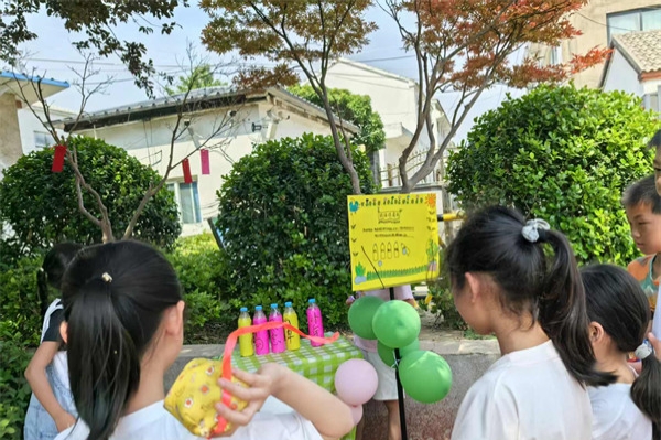 江苏省徐州市汉王镇西沿小学关工委举办心理游园会，点亮学生心灵之光