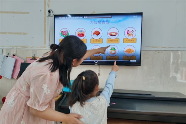 安全饮食，守护健康——江苏省徐州市铜山区汉王镇刘庄幼儿园关工委开展饮食安全教育活动