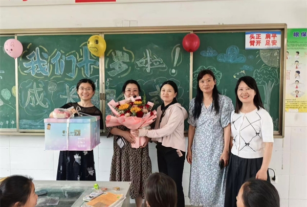 镌刻成长印记，共赴未来之约——江苏省徐州市铜山区汉王实验小学关工委举行四年级成长仪式