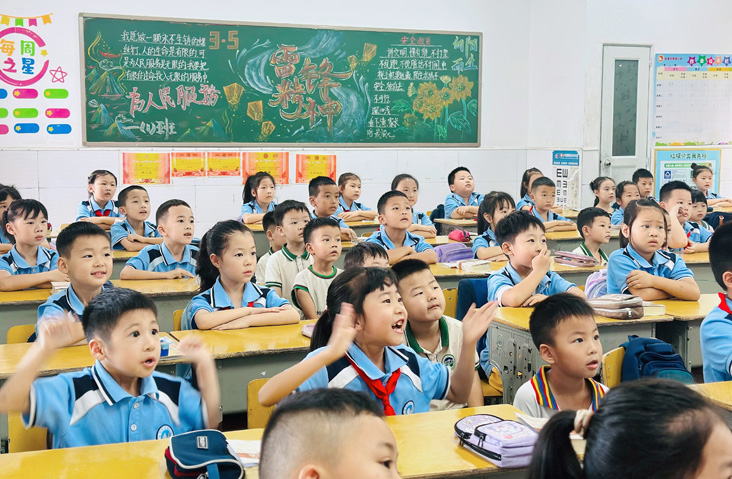 湖南省吉首市雅溪小学关工委组织开展幼小衔接活动