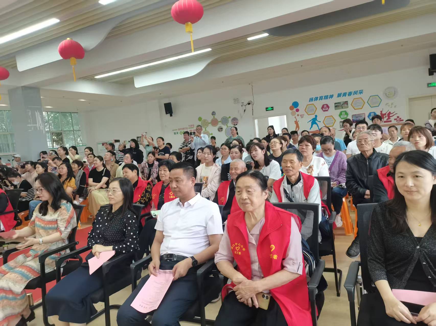 “向阳逐梦 时光有你”——江苏省丹阳市陵口镇中心幼儿园举办大班毕业典礼