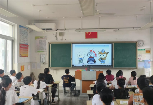 擦亮心灵之窗，守护美好视界——江苏省徐州市铜山区汉王实验小学关工委开展全国爱眼日主题教育活动