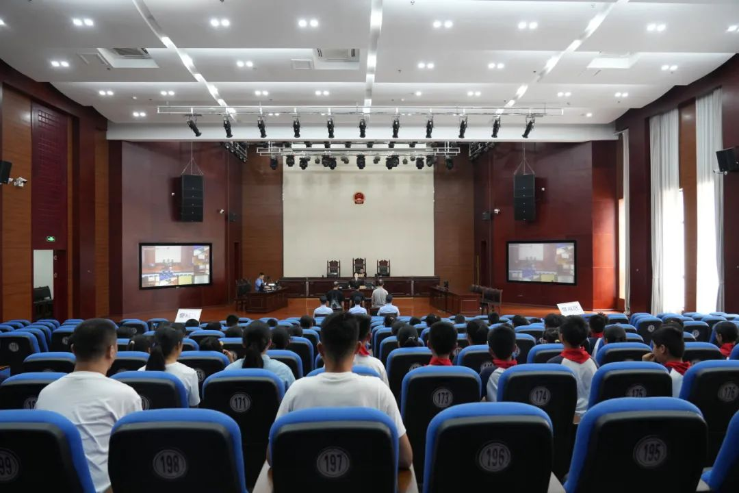 泸州市江阳区法院关工委开展暑假前的沉浸式法治与安全教育课