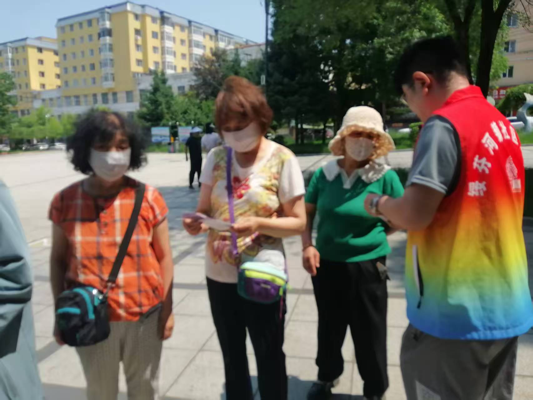 黑龙江省牡丹江市绥芬河市绥芬河镇三合林社区关工委携手绥芬河北海社区卫生服务站开展慢阻肺防治健康教育咨询活动