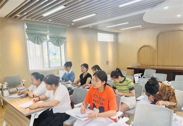 “学前有法，善育有规”——江苏省徐州市铜山区汉王镇中心幼儿园关工委开展学前教育法专题培训活动