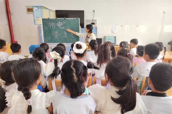安全用电护成长，童趣课堂筑防线——江苏省徐州市铜山区汉王镇北望幼儿园关工委开展安全用电教育活动