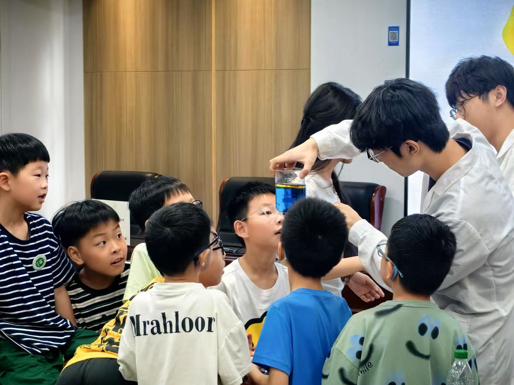浙江省宁波市锦屏街道锦山社区暑期“假日学校”正式拉开序幕
