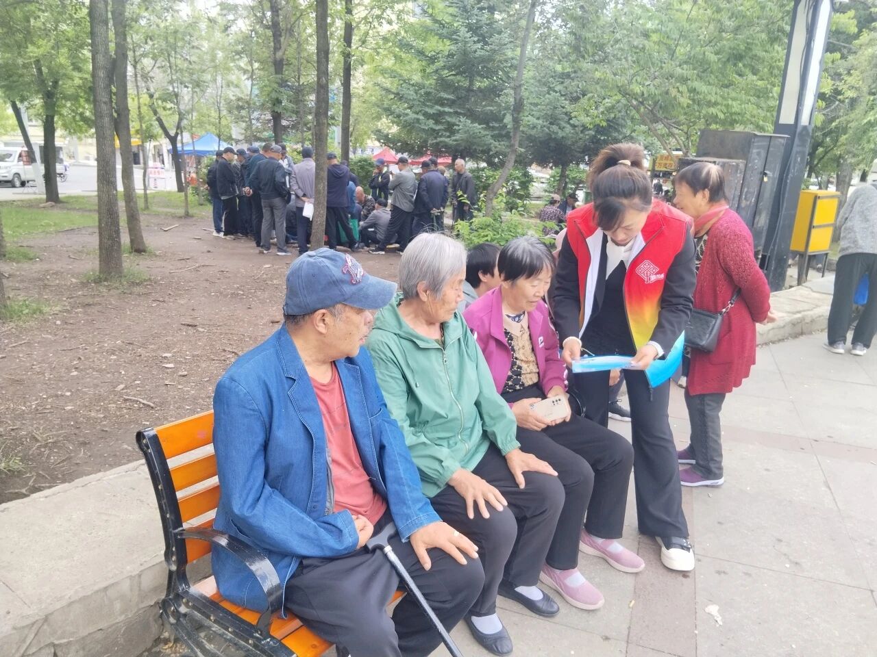 黑龙江省牡丹江市绥芬河市永安社区党委、关工委开展“抵制不良文化 共建清朗社区”主题宣传活动