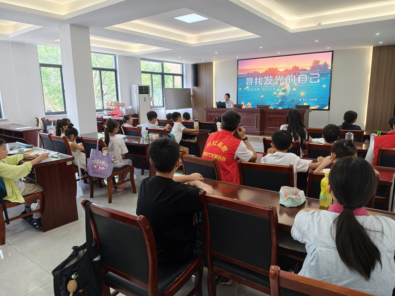 江苏省南通市开发区中兴街道民主港社区关工委：寻觅自身微光 做闪闪发光少年