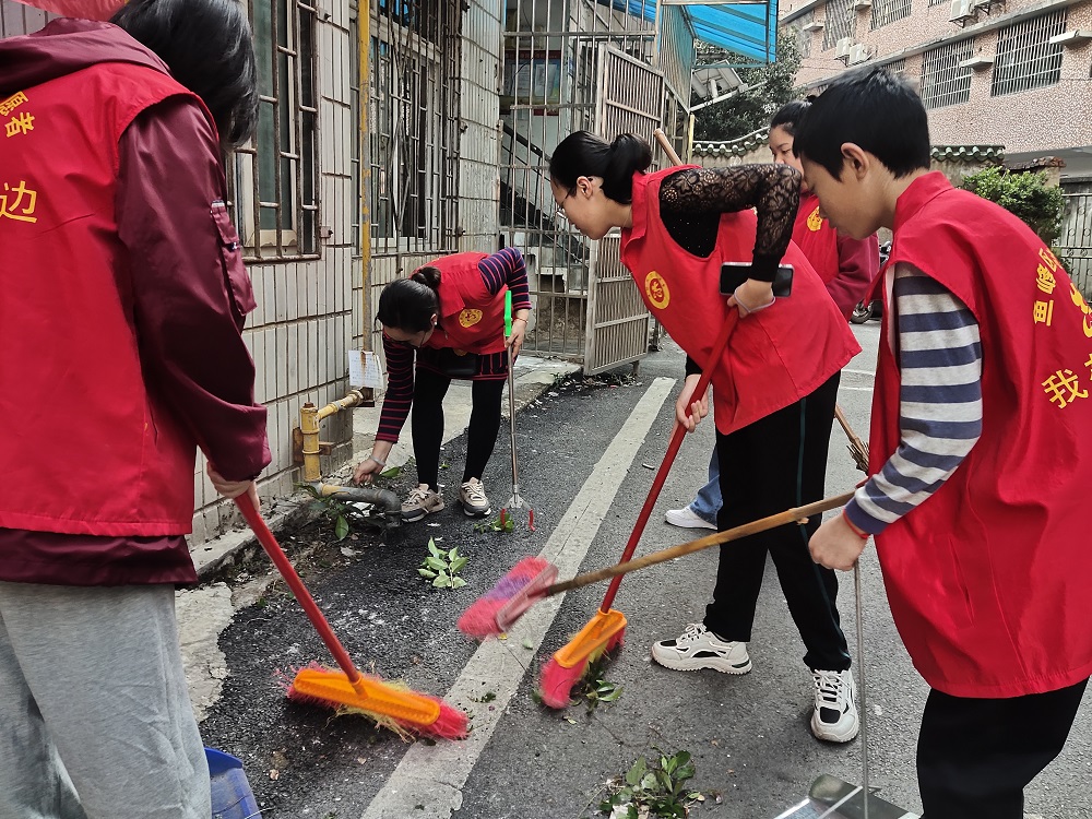 1708510324157412.jpg 2024年2月19日桃源社区关工领导小组、新时代文明实践站开展“我为柳州添文明”小手拉大手文明齐步1.jpg