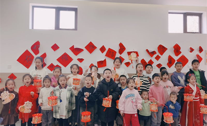 1708655996732135.jpg 元宝山区西城街道阳光社区元宵节活动照片1_副本.jpg