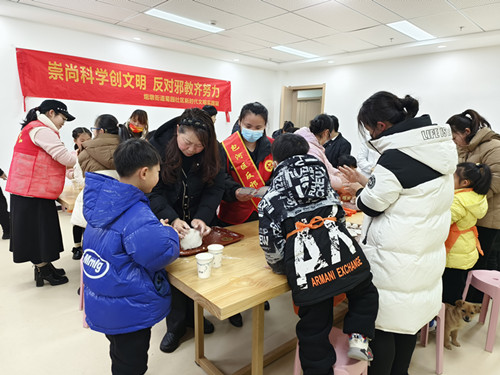1709253190730638.jpg 反邪志愿者普及反邪知识1_副本.jpg