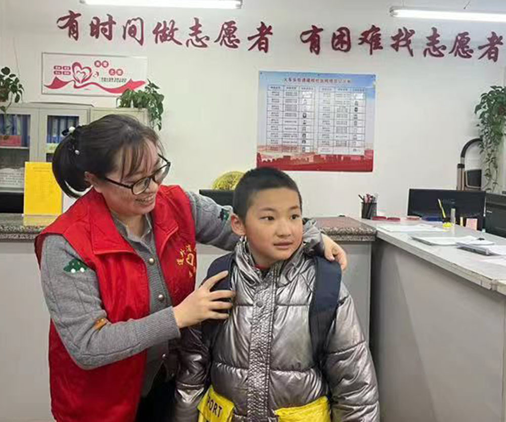 1709782578759926.jpg 火车头图片001333.jpg