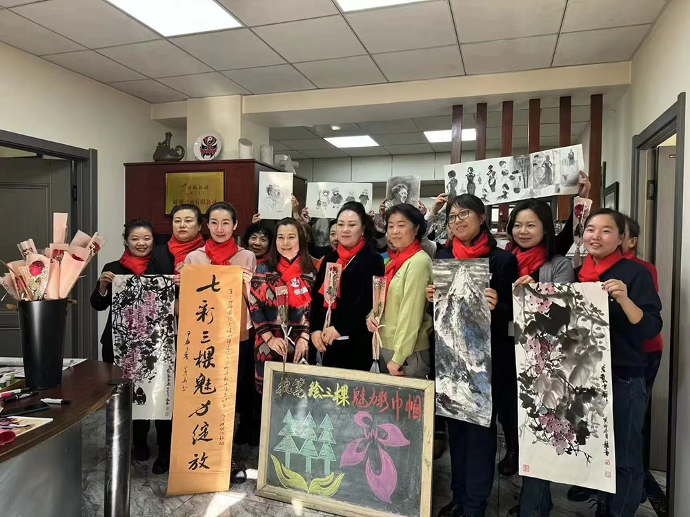 1709862407165057.jpg 三棵社区三八节图片001111.jpg