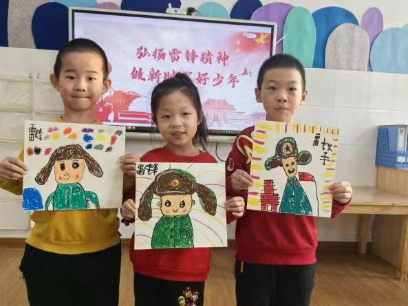 1710123538965686.jpg 元宝山区三幼小雷锋活动照片10jpg_副本.jpg