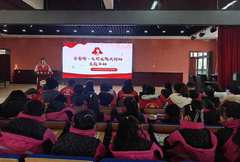 1710124663939711.jpg 元宝山区东城街道新华社区学雷锋活动照片3_副本.jpg
