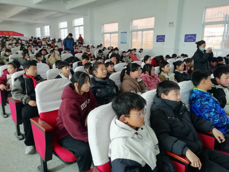 1710381463967154.jpg 3.13育红小学宣讲红色故事2.jpg