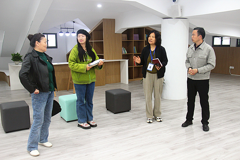1712536491548142.jpg 玄武湖街道关工委深入社区调研关心下一代工作(4).jpg