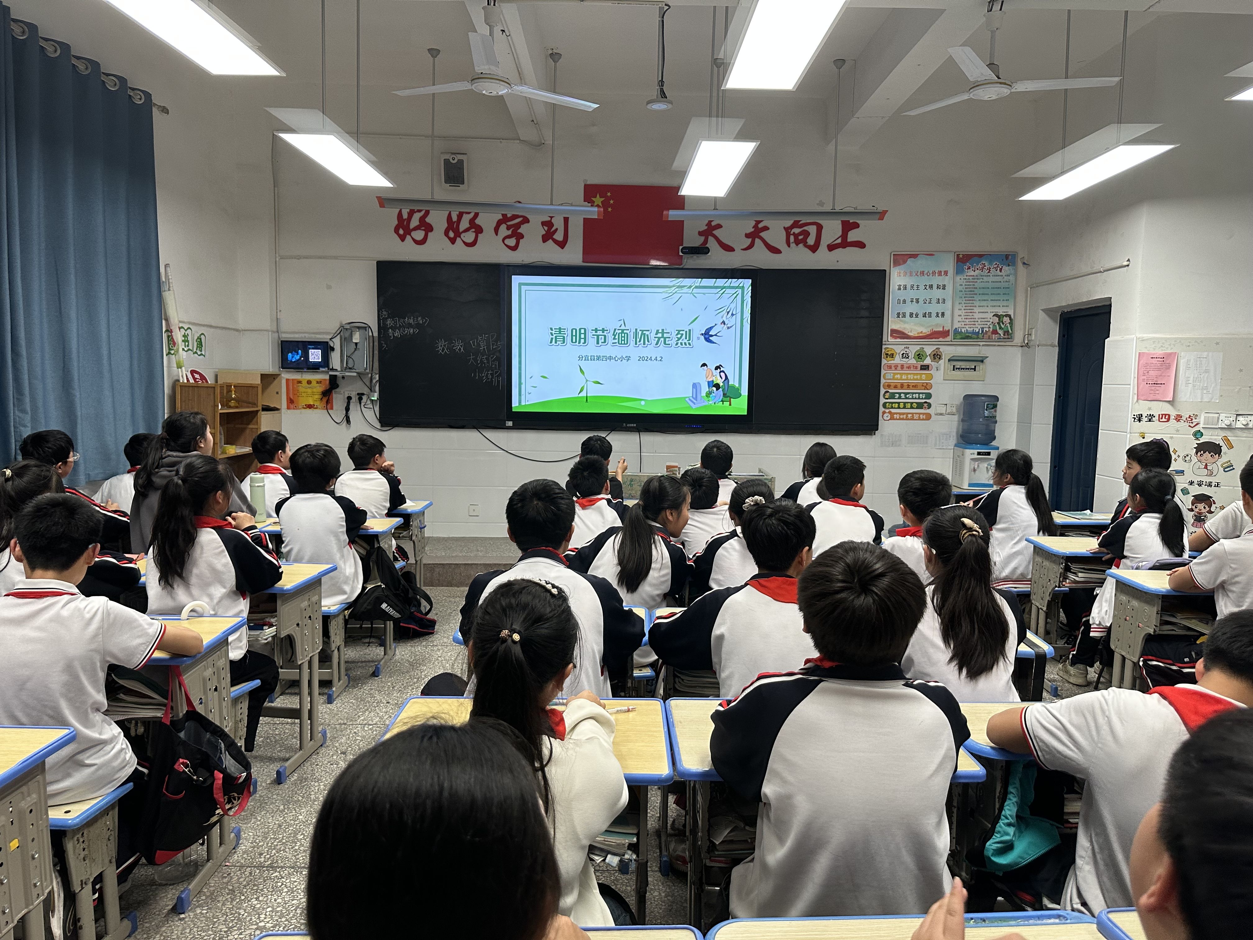 1712563913536150.jpg 1_爱奇艺.jpg