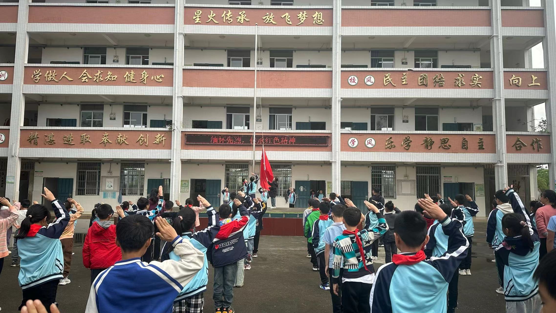 604a6047d26c805a7cb5506c4cbd907.jpg
