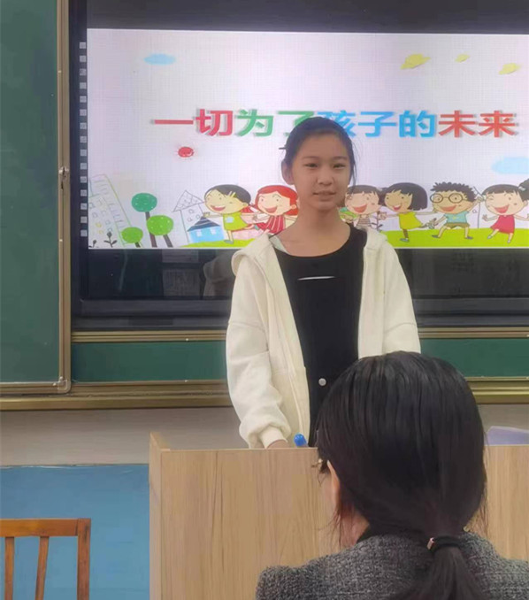 元宝山区平矿二小家长学校活动照片6_副本.jpg