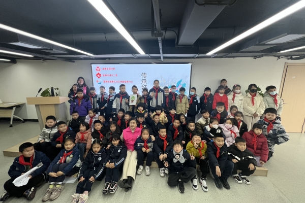 1715218161631837.jpg 家风讲座2.jpg
