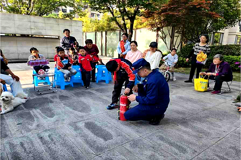 江苏省南京市栖霞区光启社区关工委开展“居家安全我知道”公益活动 (1).png