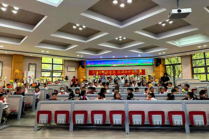江苏省南京市玄武湖街道关工委联合开展垃圾分类进校园宣传活动(4)_副本.jpg