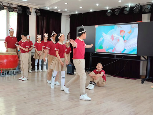 1716164946622454.jpg 紫云小学课本剧4_副本.jpg