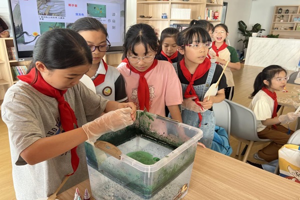 七都小学：摹绘心声，呵护成长——“5˙25”-2--.jpg