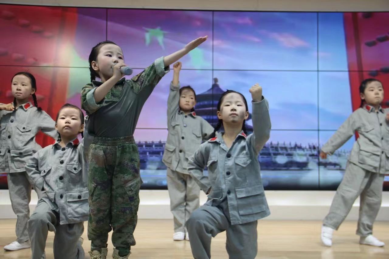 1716886068978619.jpg 五河县新城实验幼儿园关工委开展“讲好红色故事,传承红色基因”主题活动.jpg