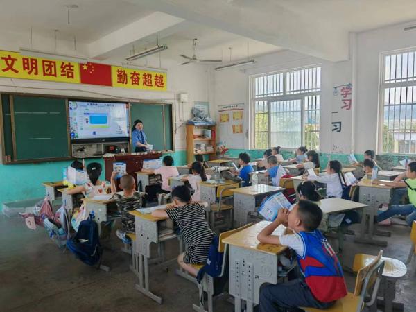 学生爱奇艺.jpg