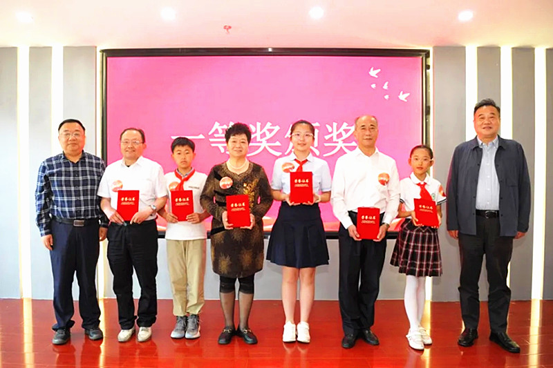 江苏省南京市玄武区红山街道举办“老少同声爱国情，同心奋进新征程”老少同台庆“六一”演讲比赛（5）.jpg