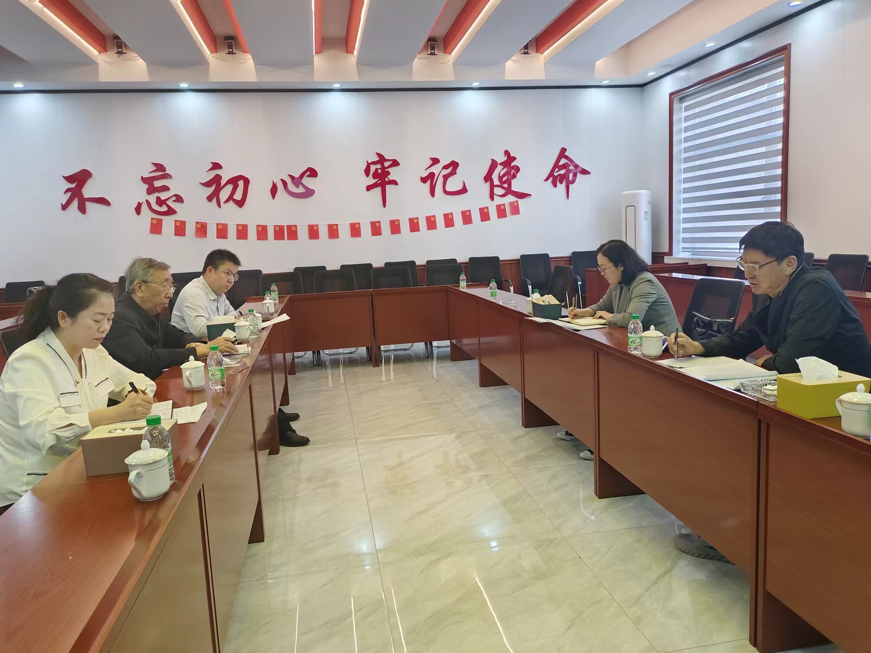 1717573810174382.jpg 区关工委汇报工作.jpg