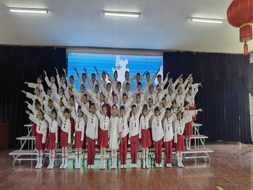 1718950925936938.jpg 磨刀石中心校合唱比赛1_副本1.jpg