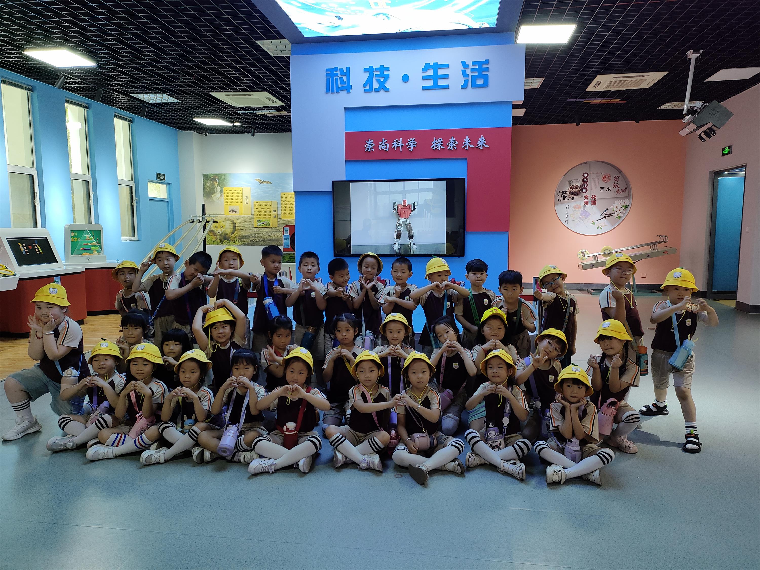 1eec894d831583d279d0b962481abce.jpg