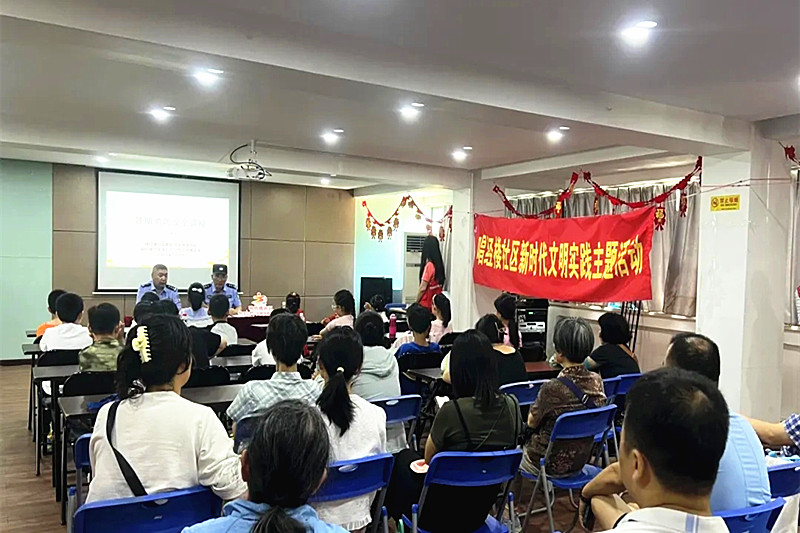 江苏省南京市玄武区唱经楼社区关工委举行了“‘唱’享生活,童心飞扬”夏令营(3).jpg