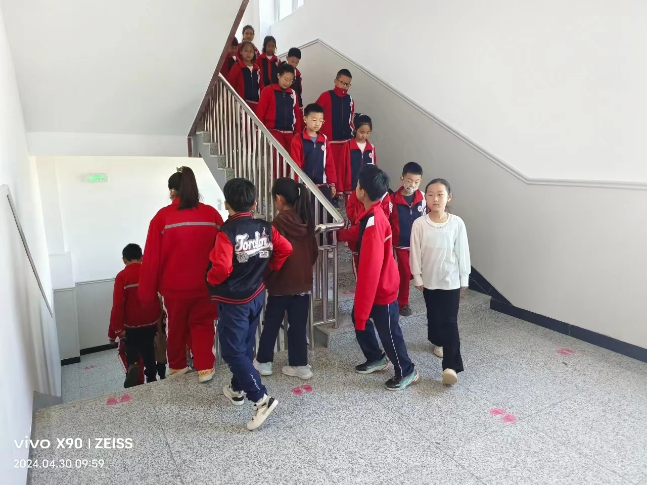 1721008850212666.jpg dfe3b9f7f6f76e78c274a17d94123a6.jpg
