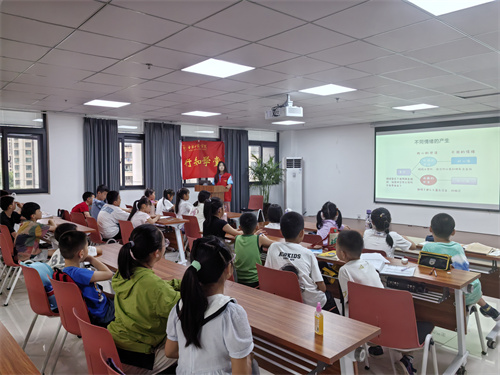1721610065101402.jpg 合肥市包河区烟墩街道清水冲社区关工委:心语童行 情暖社区 (1).jpg
